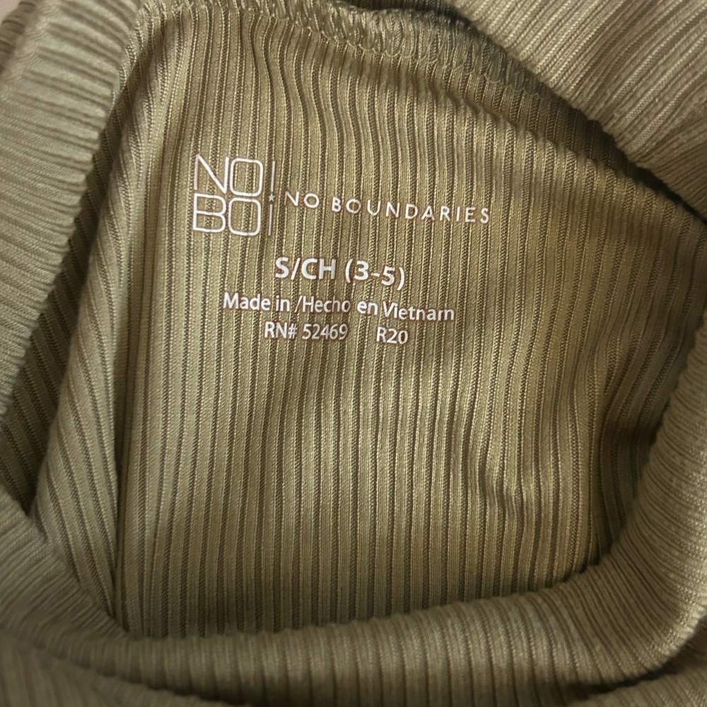 No Boundaries Women’s Khaki Turtleneck Shirt